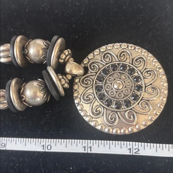 Chunky silver/black statement necklace with pendant, - Picture 3 of 3